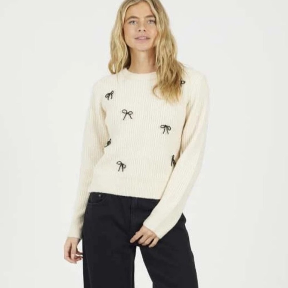 Vineyard Vines Cream‎ Sweater with Black Bow Details